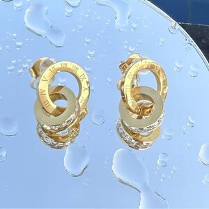 Elegant Gold and Cubic Zirconia Earrings